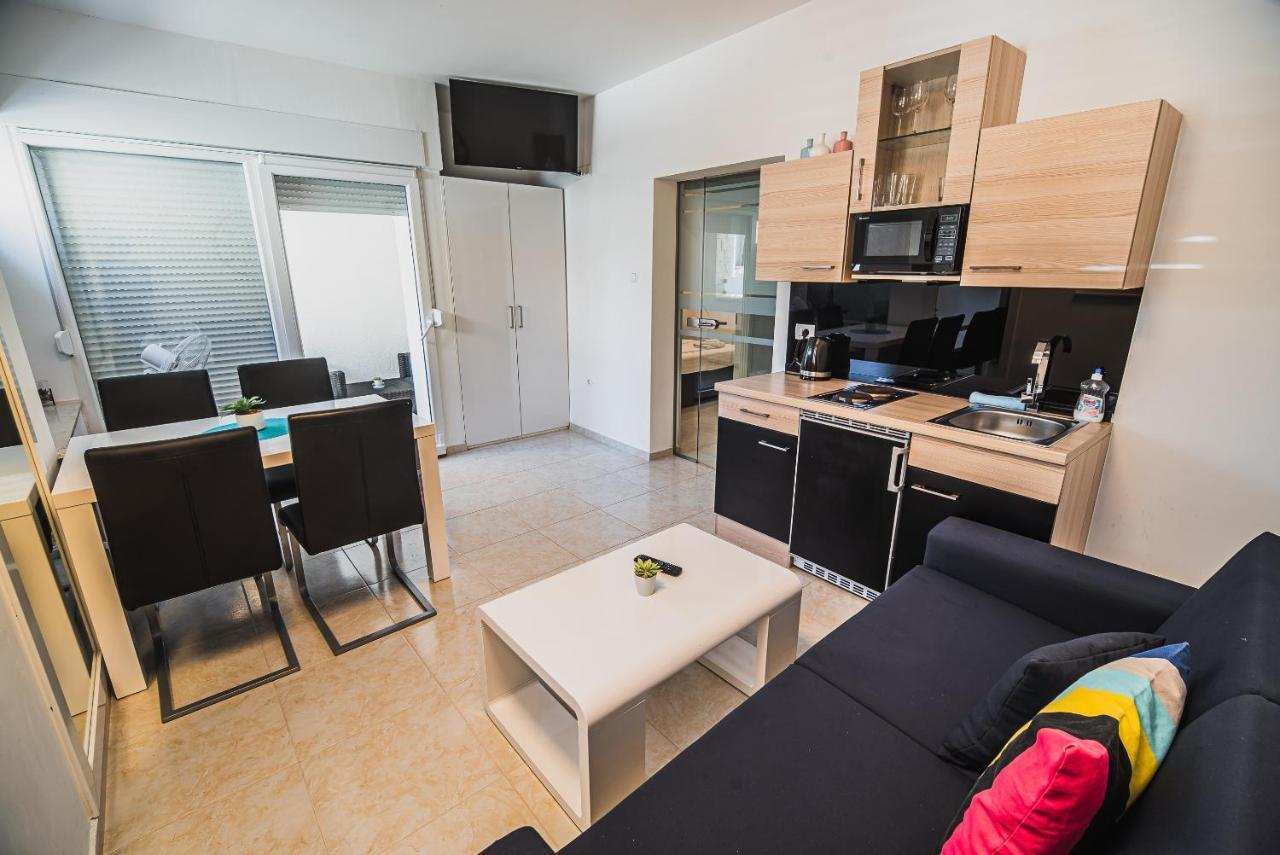 Downtown Park Apartments With Balcony Vodice Dış mekan fotoğraf