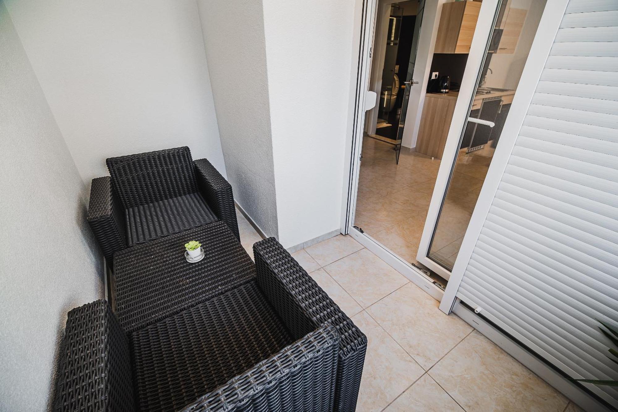 Downtown Park Apartments With Balcony Vodice Oda fotoğraf