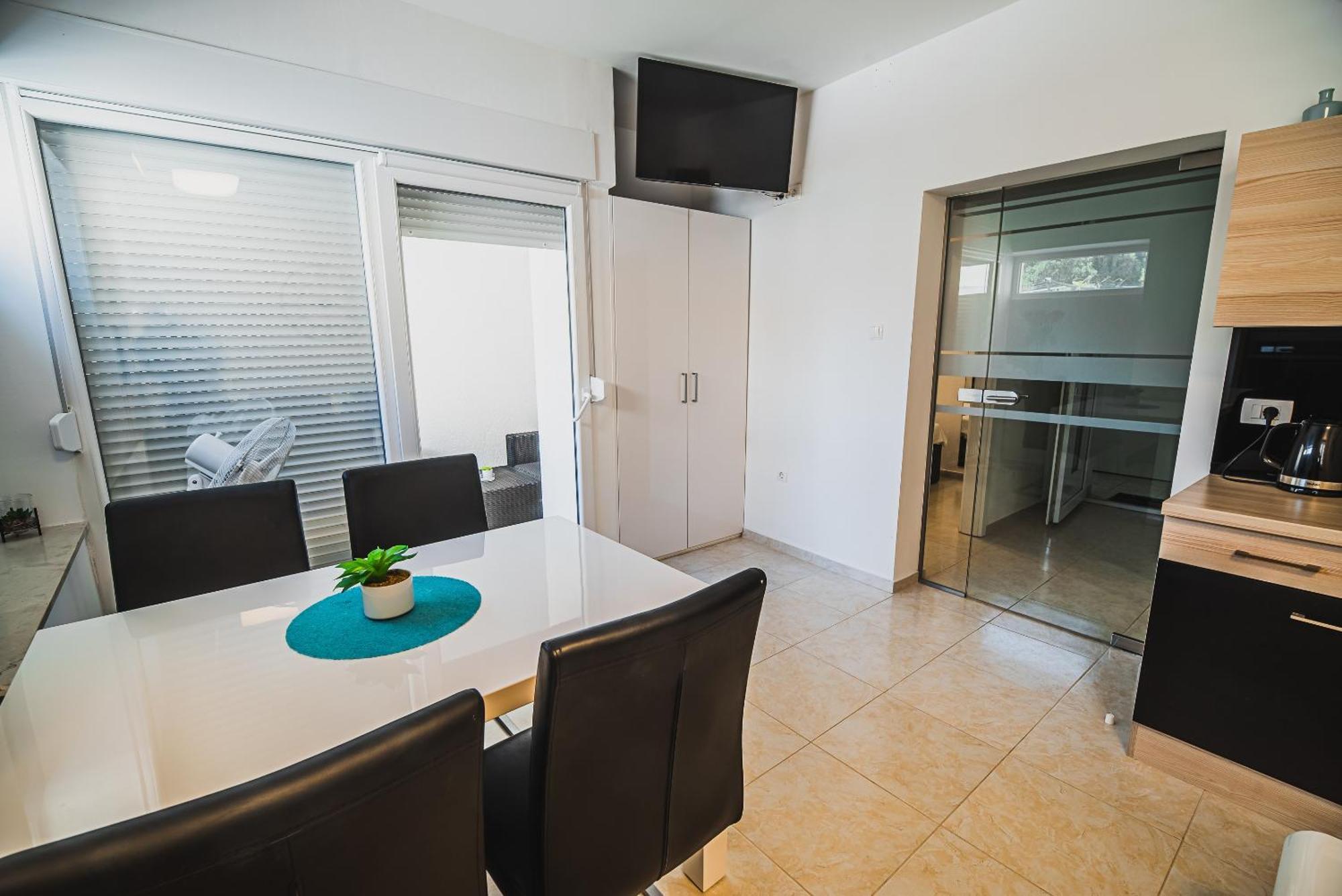 Downtown Park Apartments With Balcony Vodice Oda fotoğraf